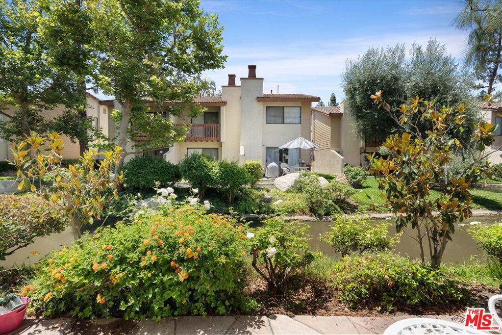 Woodland Hills, CA 91367,5720 Owensmouth AVE #148
