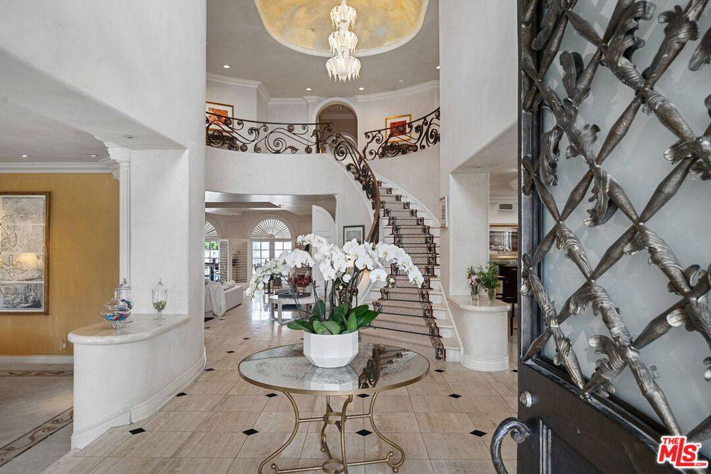 Santa Monica, CA 90402,136 Georgina AVE