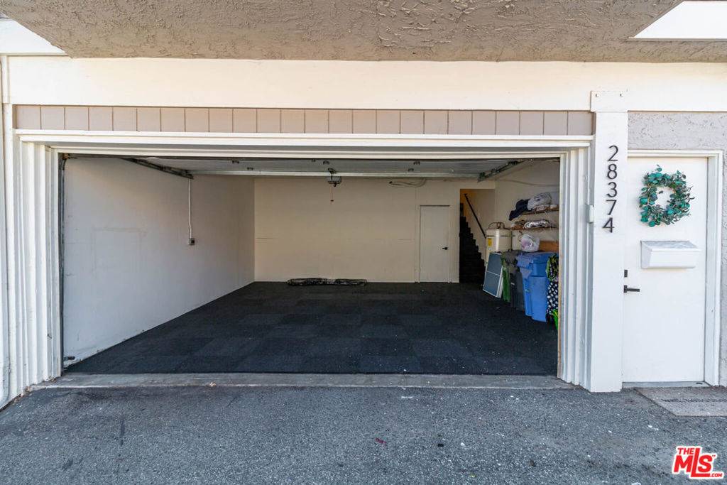 Malibu, CA 90265,28374 Rey De Copas LN