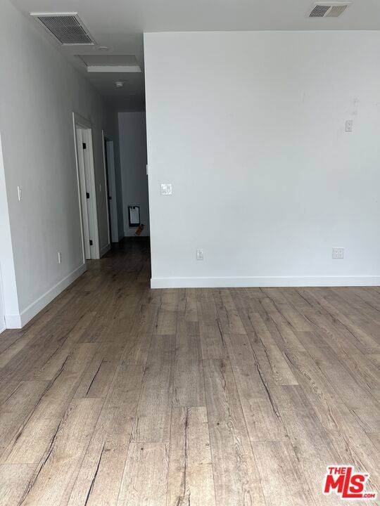 Los Angeles, CA 90043,5107 5th AVE