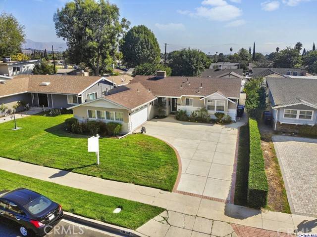 Granada Hills, CA 91344,10446 Petit AVE