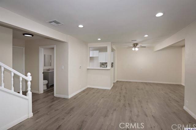 Pacoima, CA 91331,12351 Osborne PL #4