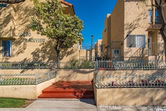 Tujunga, CA 91042,10260 Plainview AVE #39