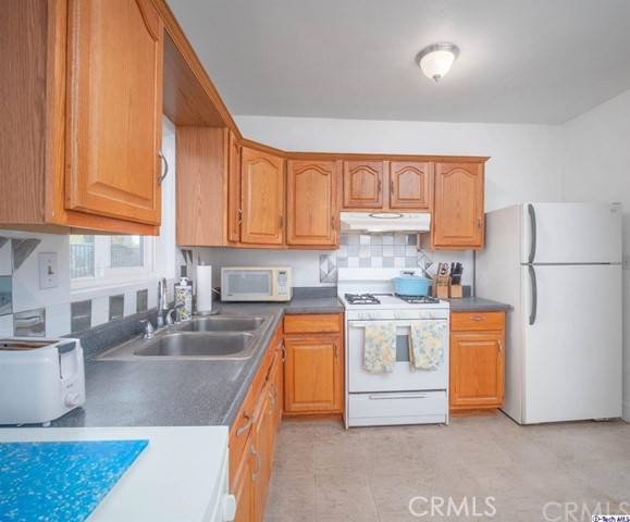 Tujunga, CA 91042,10361 Fernglen AVE