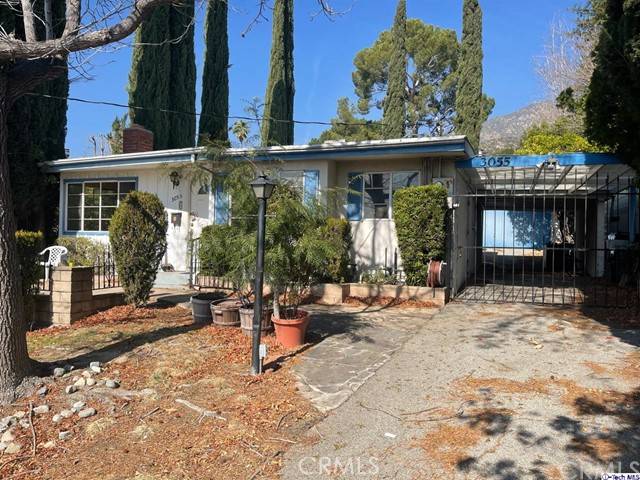 La Crescenta, CA 91214,3055 Frances AVE