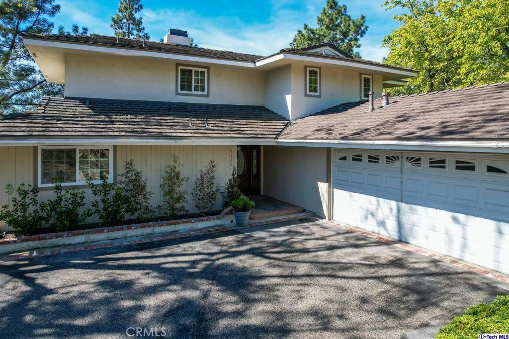 La Canada Flintridge, CA 91011,5729 Summit Crest DR