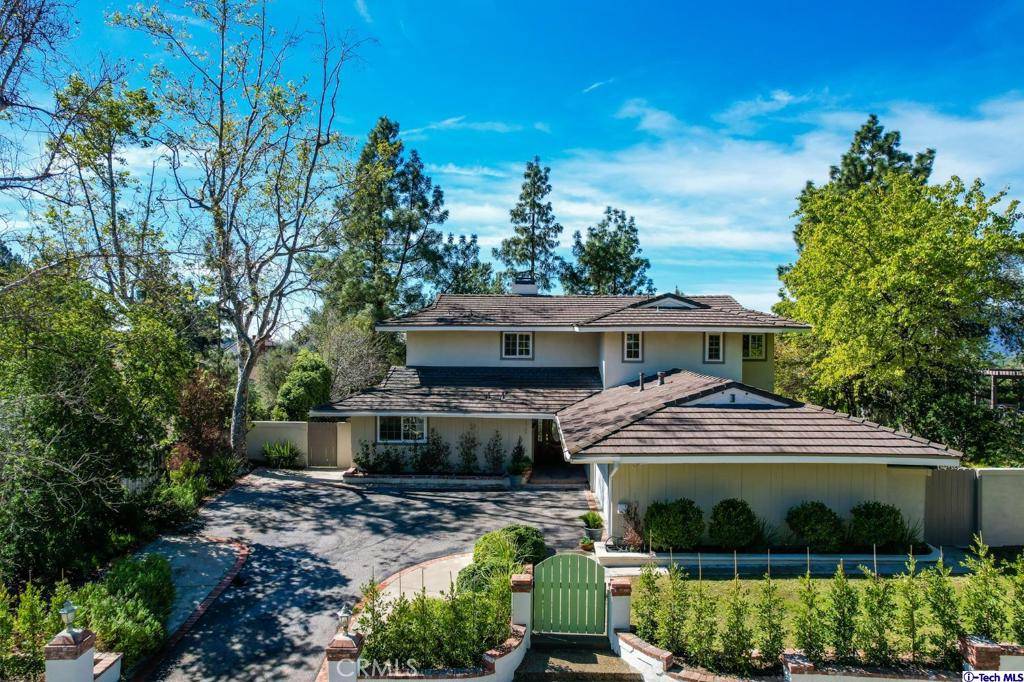 La Canada Flintridge, CA 91011,5729 Summit Crest DR