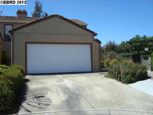 Hercules, CA 94547-1411,5 TARN CT