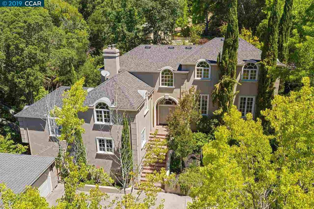 Orinda, CA 94563,90 Mossbridge Lane