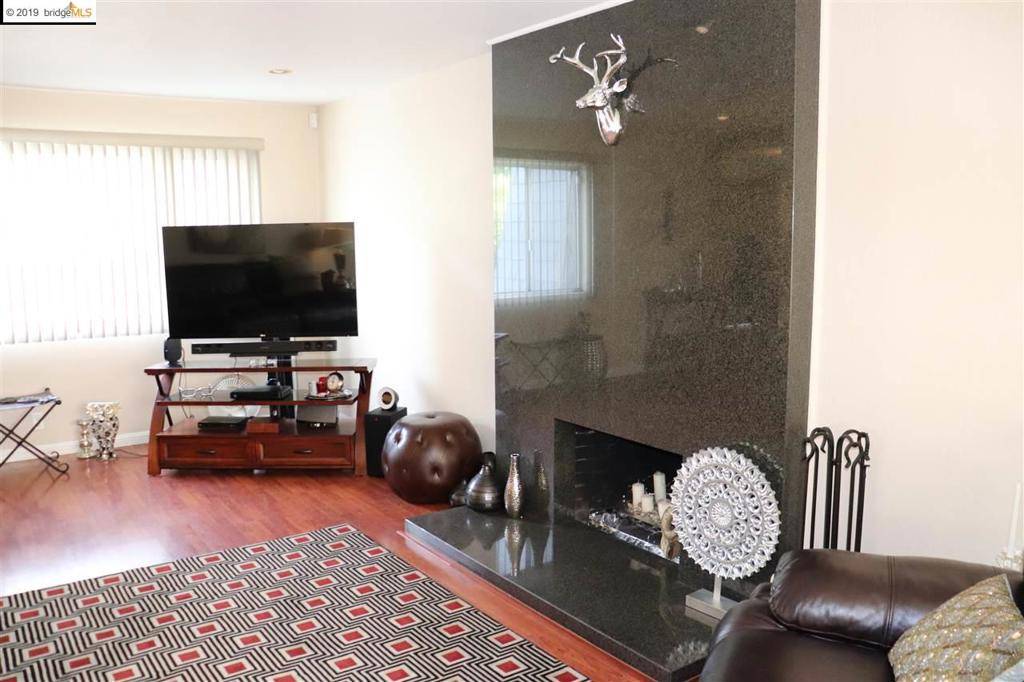 San Leandro, CA 94577,14077 Doolittle Drive