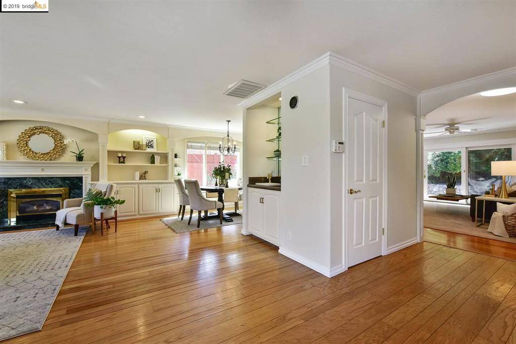 Castro Valley, CA 94546,16988 Grovenor Dr