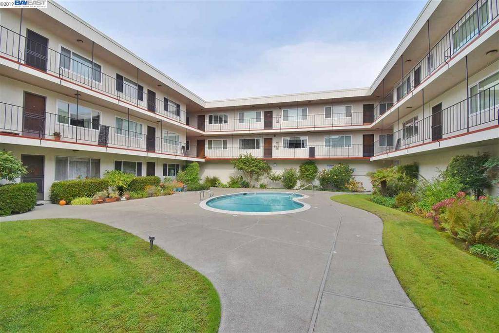 Alameda, CA 94501,2133 Santa Clara Ave #327