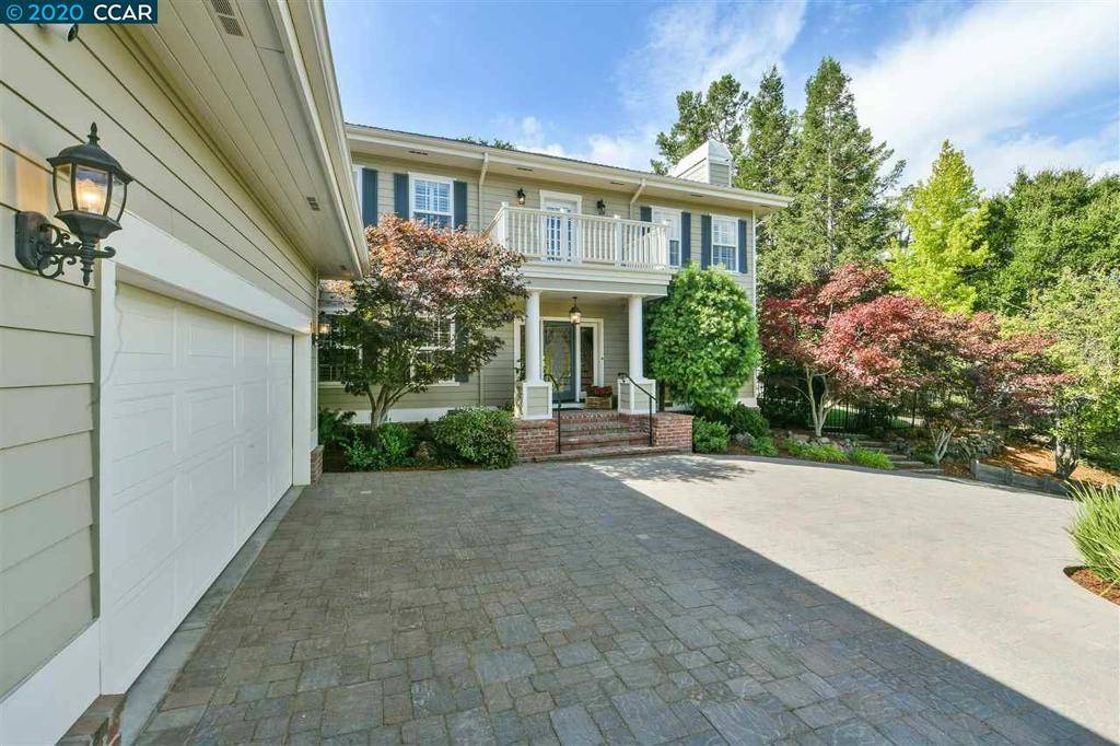 Orinda, CA 94563,7 Lloyd Ln