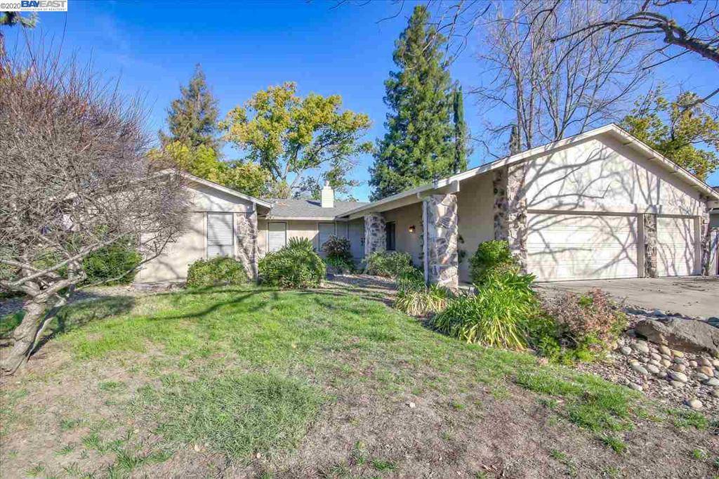 Walnut Creek, CA 94598,542 Banyan Cir