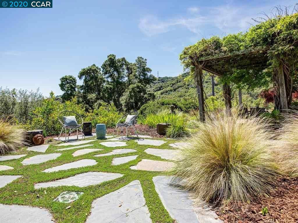Orinda, CA 94563,24 Mariposa Ln