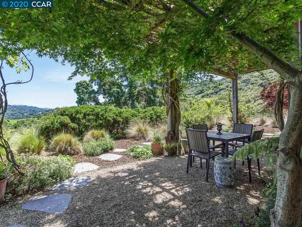Orinda, CA 94563,24 Mariposa Ln