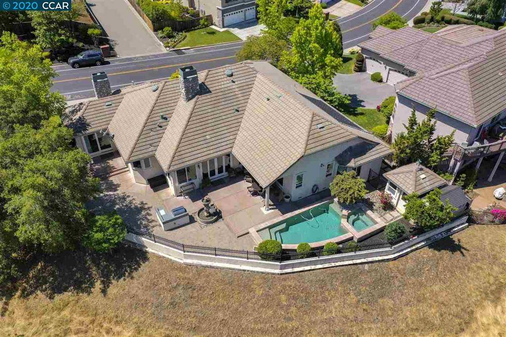 Clayton, CA 94517,1011 Pebble Beach Dr