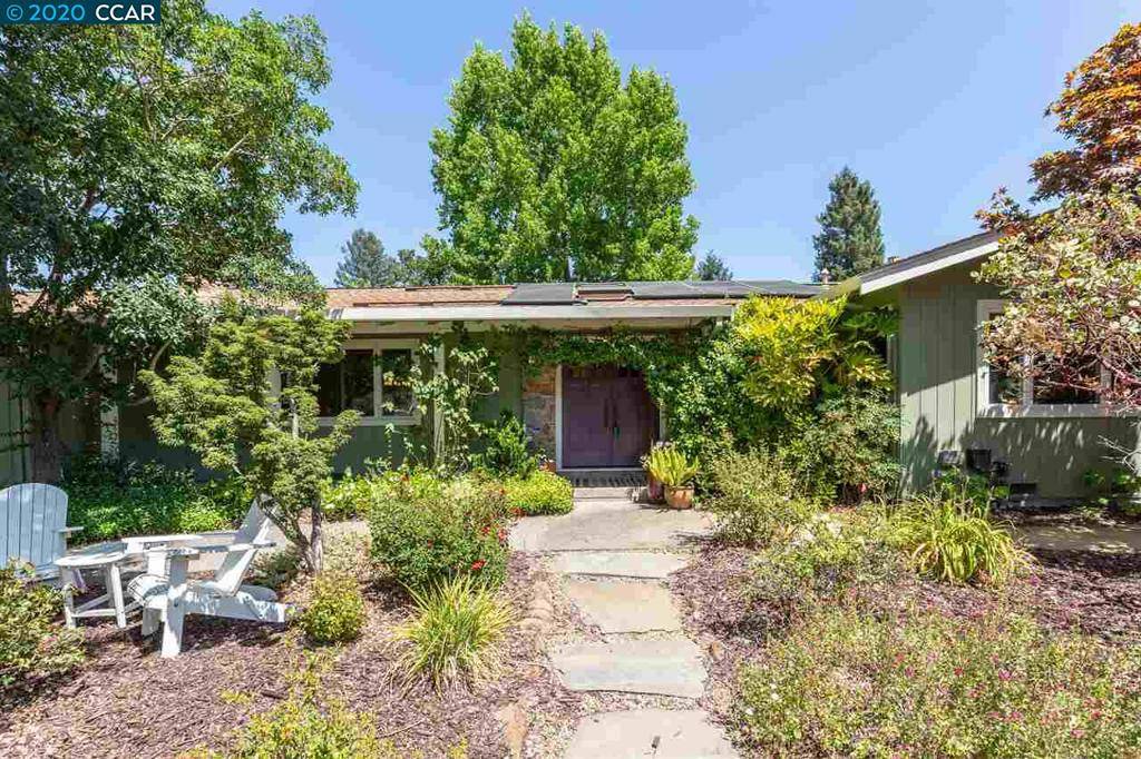 Moraga, CA 94556,3 Roberts Ct