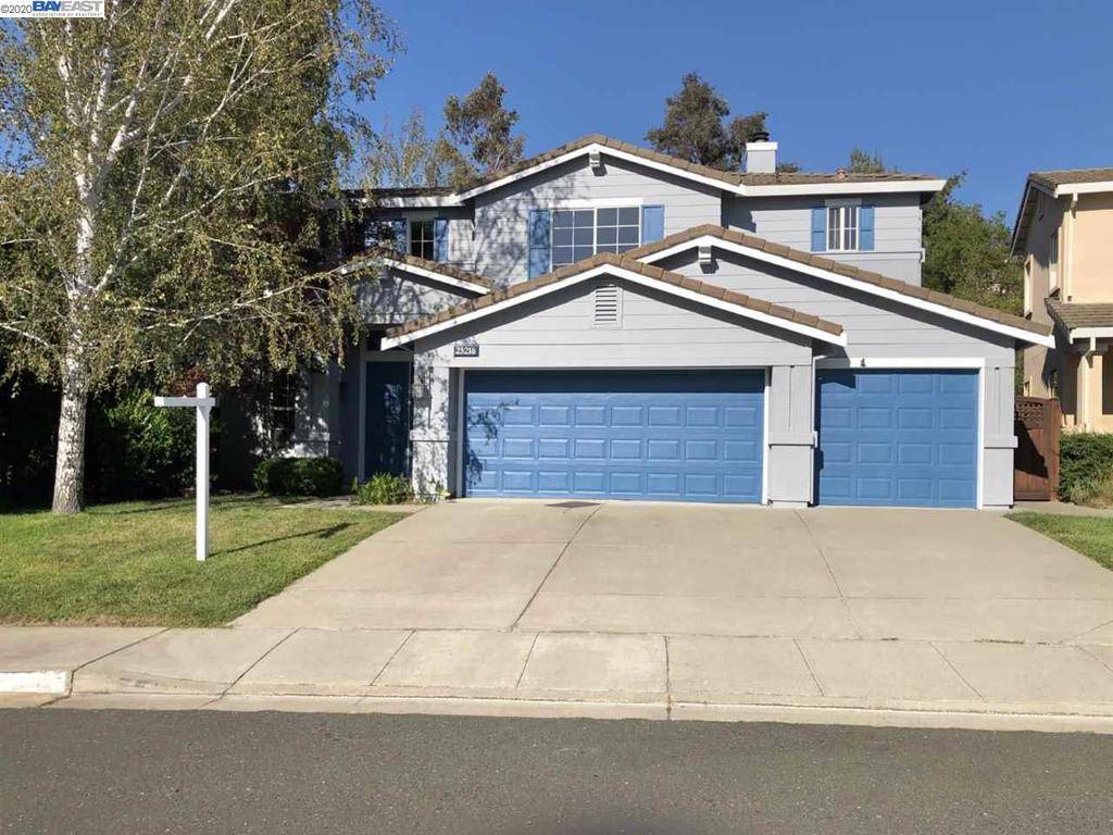 Castro Valley, CA 94552,25218 Century Oaks Cir