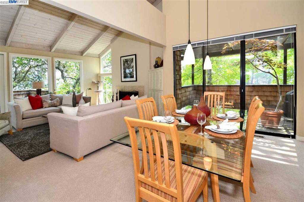 Orinda, CA 94563,232 THE KNOLL