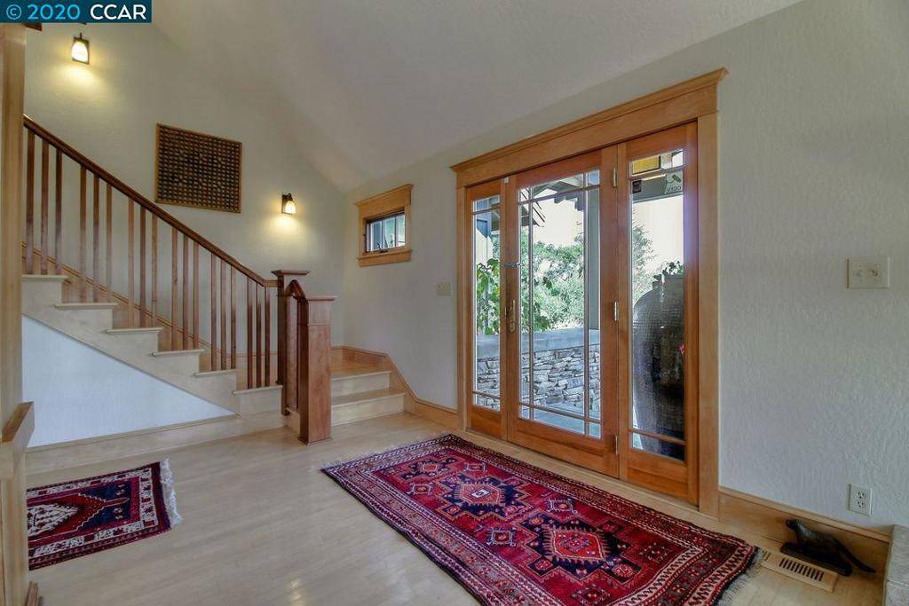 Orinda, CA 94563,53 Knickerbocker Ln