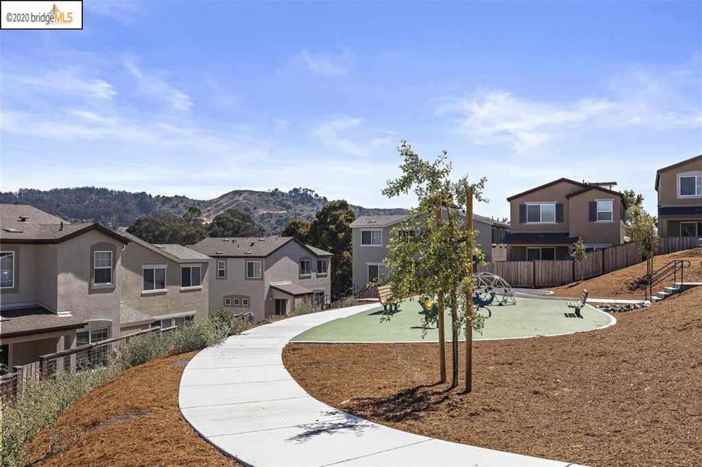 El Sobrante, CA 94803,466 Colina way