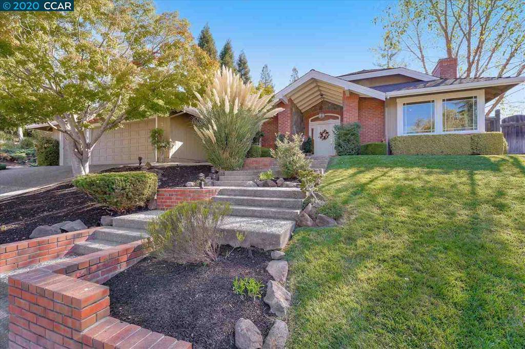 Moraga, CA 94556,2 Magee Ct