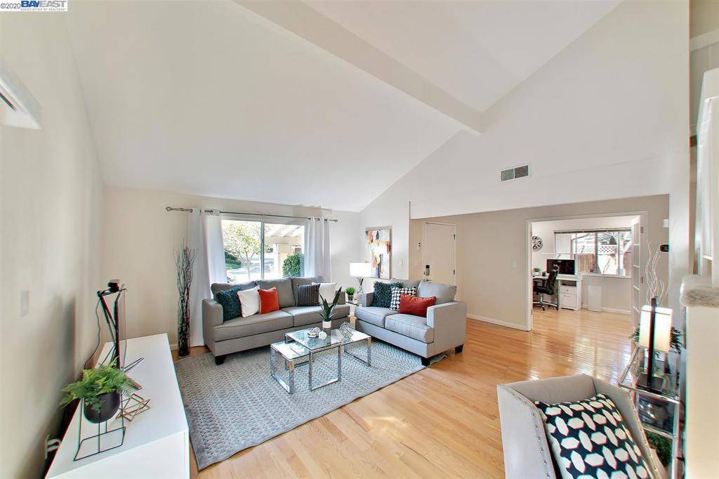 Pleasanton, CA 94566,2493 Via Espada