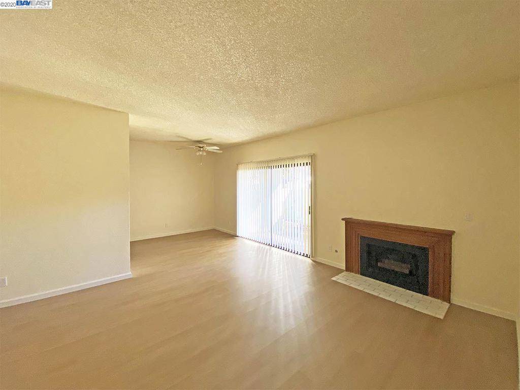 Fremont, CA 94536,3651 Knollwood Ter #114