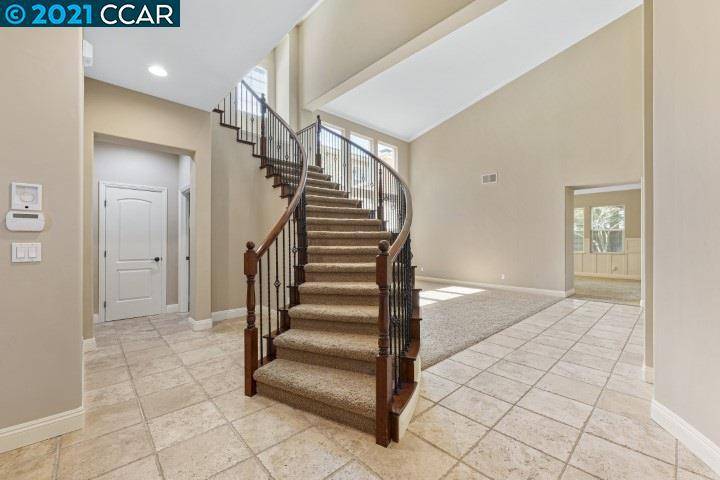 Sacramento, CA 95835,5769 Van Eyck Way