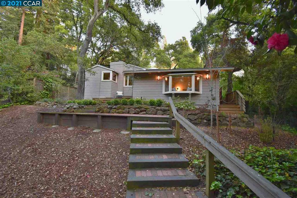 Oakland, CA 94611,6408 Thornhill Drive