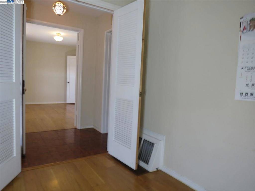 San Leandro, CA 94577,2166 Bradhoff Ave