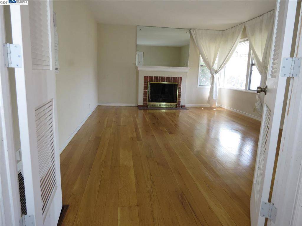 San Leandro, CA 94577,2166 Bradhoff Ave
