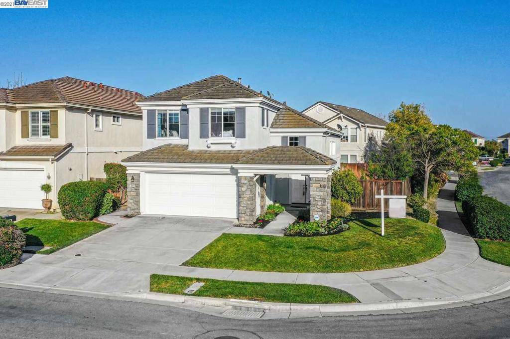 Newark, CA 94560,8294 Rinconada Ct