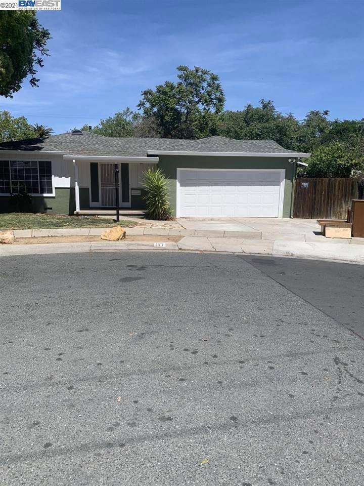 Pittsburg, CA 94565-2748,177 Oak Pl