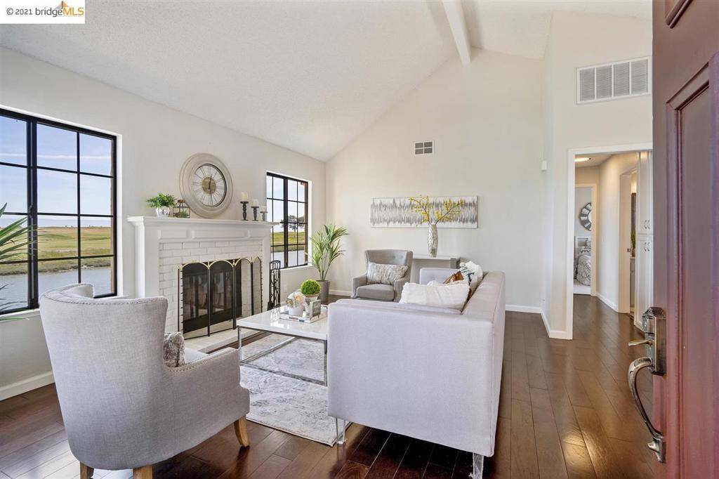 San Leandro, CA 94577,2500 Outrigger Dr #216