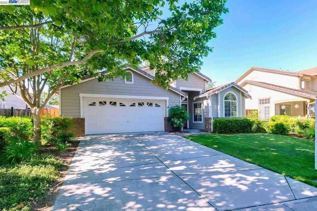 Livermore, CA 94551,770 Saddleback Cir