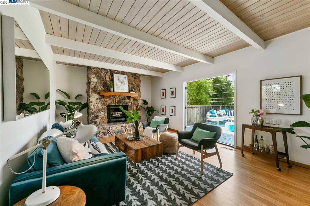 Oakland, CA 94611,6267 CLIVE AVENUE