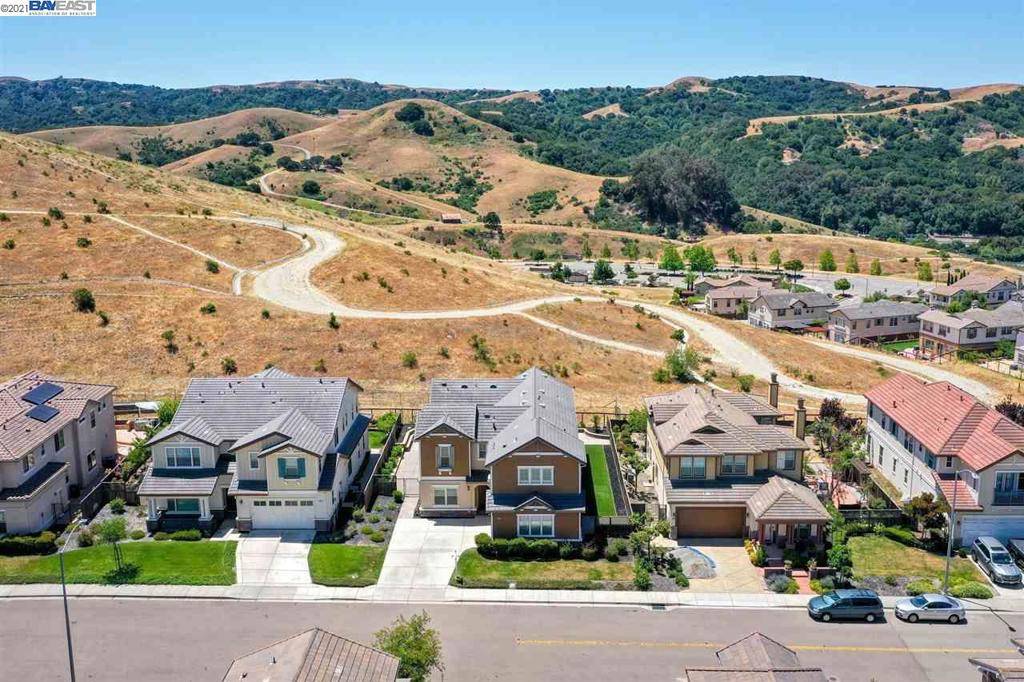 Dublin, CA 94568,7633 Ridgeline Dr