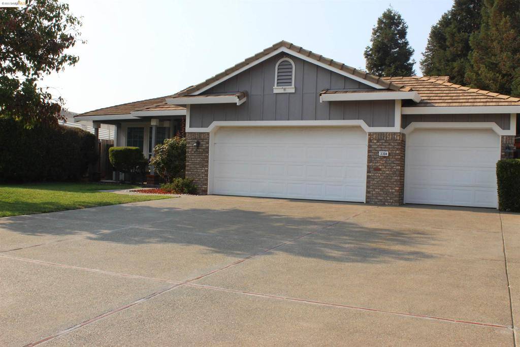 Antioch, CA 94531,3304 Smokey Ct