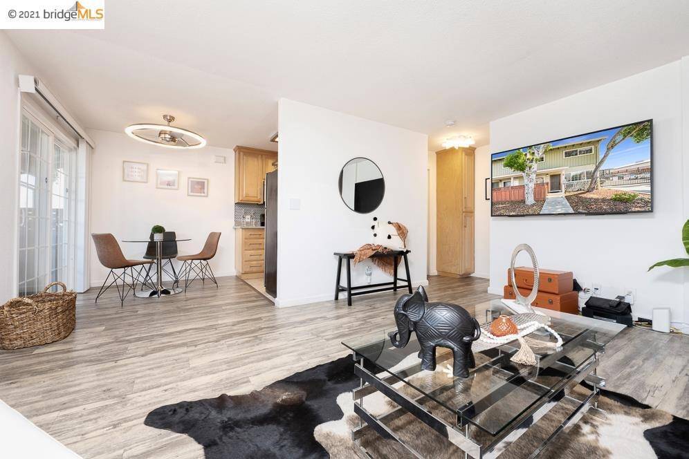 San Leandro, CA 94579,700 Fargo Ave #6