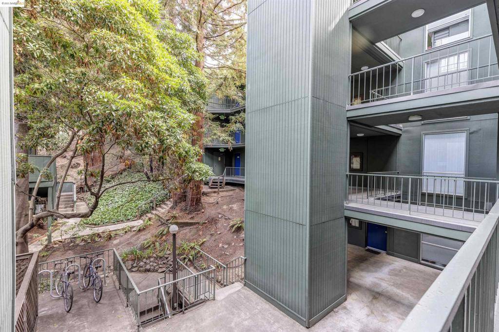 Berkeley, CA 94709,2700 Le Conte Avenue #301