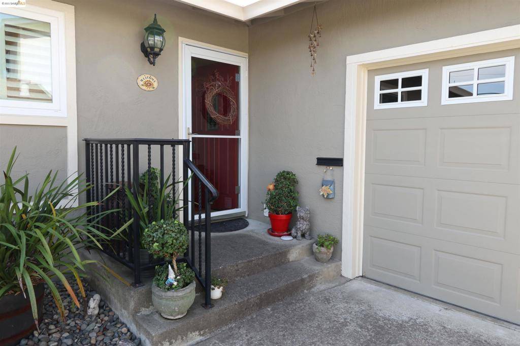 San Leandro, CA 94577,14541 Maracaibo Rd