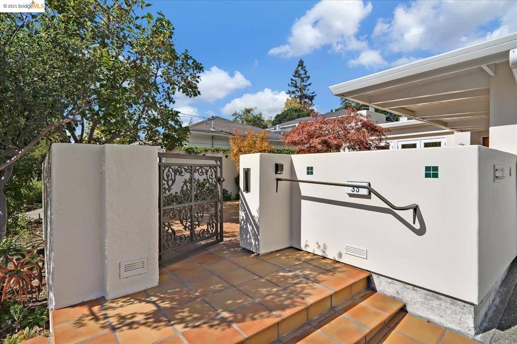 Berkeley, CA 94705,35 Hazel Rd