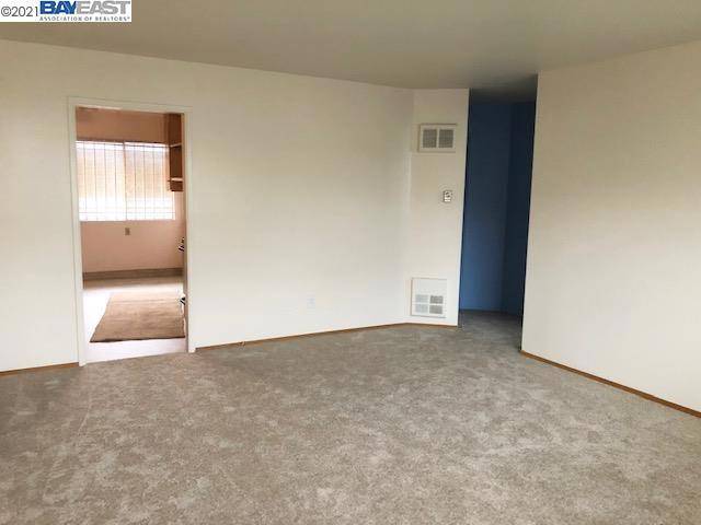 Oakland, CA 94602,3489 Midvale Ave #5