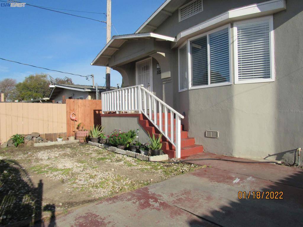 Oakland, CA 94603,522 105th Ave.