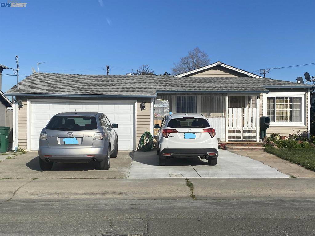 San Leandro, CA 94579-2010,15392 Edgemoor Street