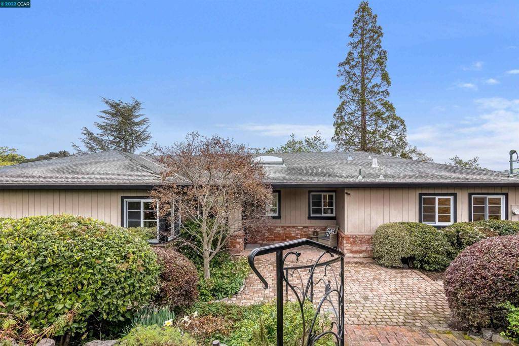 Orinda, CA 94563,12 Ridge Ln