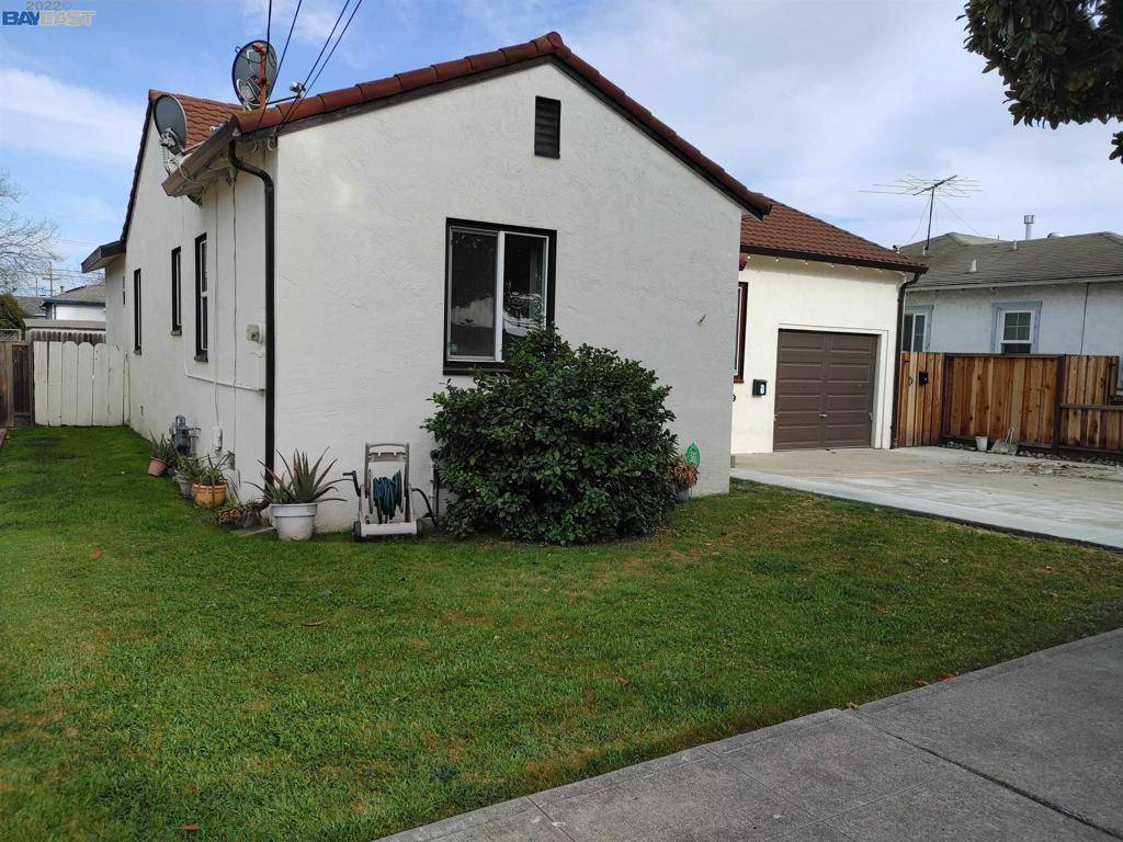 San Leandro, CA 94577,1076 Hutchings Drive