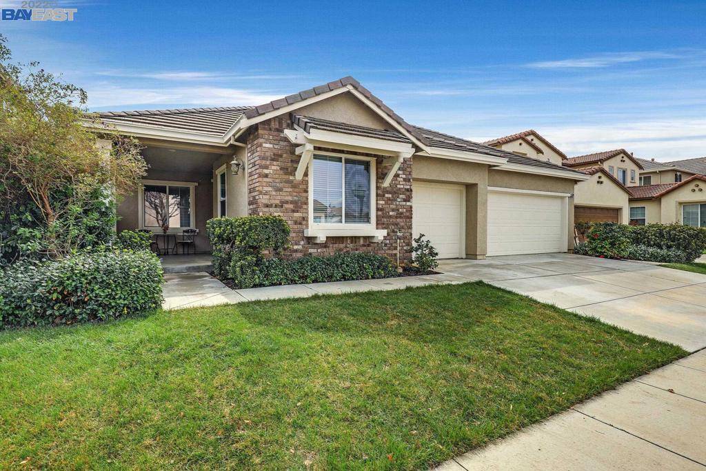 Patterson, CA 95363-8357,1526 Azalea Dr